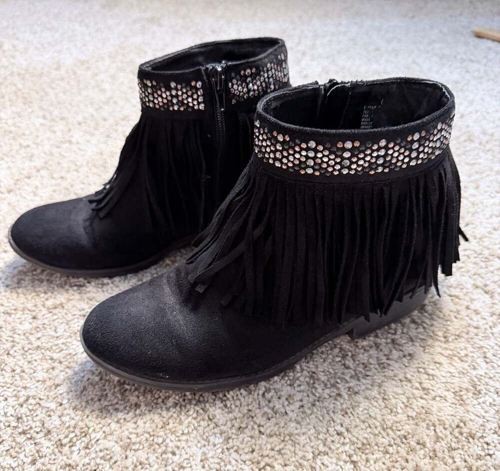 Steve Madden Black Suede Fringe Rhinestone Ankle Boots